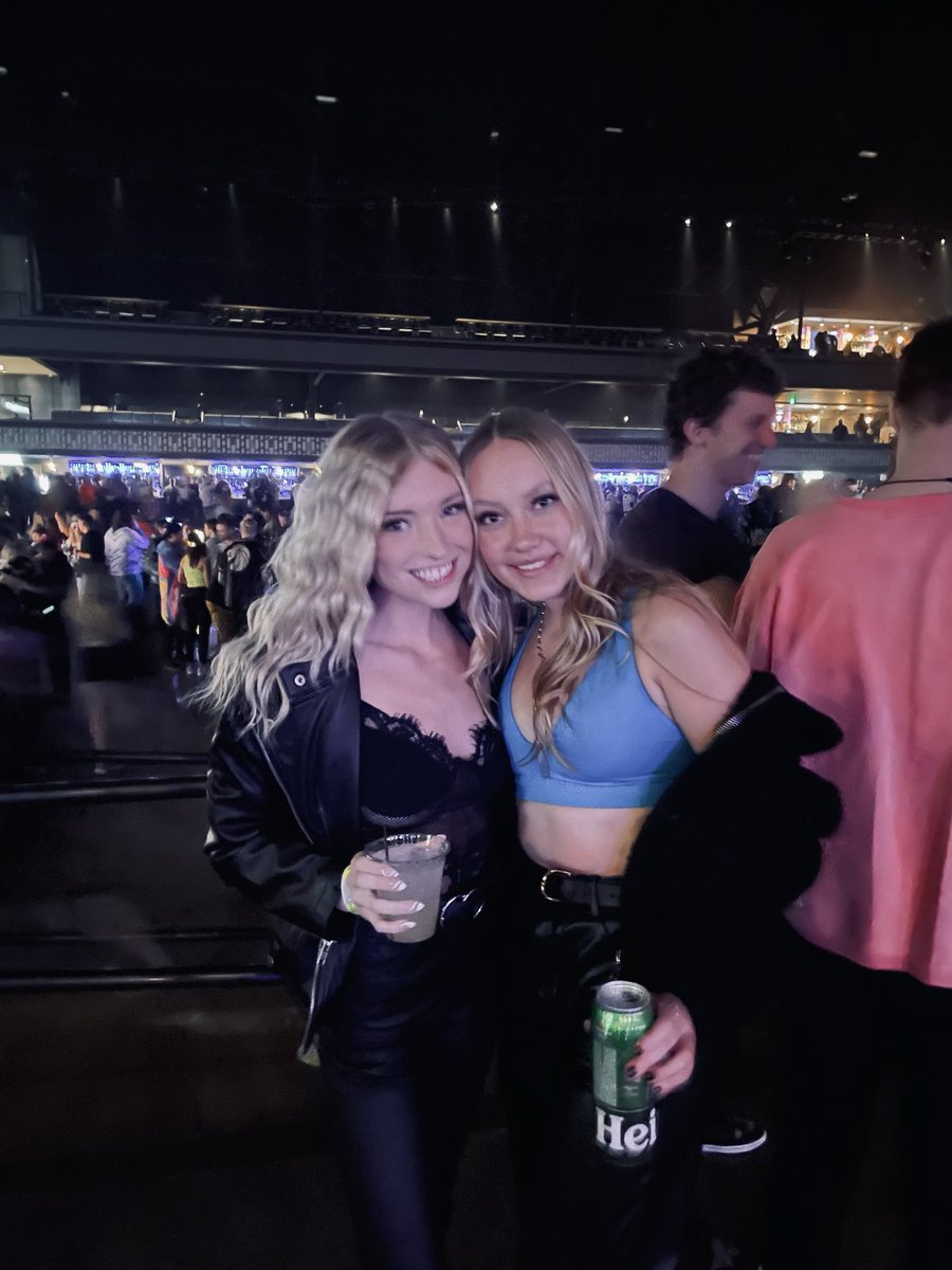 madisonbrooke14's tweet photo. Happy birthday to my bestie for life🫶🏼 can’t imagine my life w/o you and so thankful for all of our adventures (even the trips to the er bc they’re funny now😂)🤍 but you should still move to TN I think ;) Happy meg day, live it up today wish I could be there to celebrate you🎉💕 https://t.co/7tWAJN2oMZ