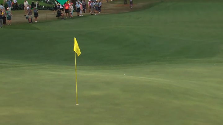NoLayingUp's tweet photo. Where Phil's tee shot landed on 6

vs. 

Where he's playing his fourth shot from https://t.co/jLKL1JxW5S