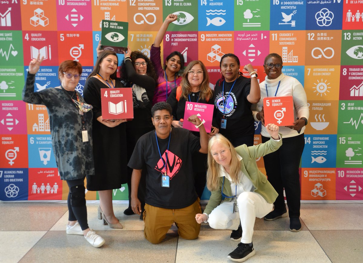 The last couple of weeks we brought the link between #genderequality &amp; #water to the world stage! Why? 

For the first time in +/- 50 years, the #UNWaterConference took place🌊

Partners from 12 countries joined us in this effort💪

Read our recap: wecf.org/women-and-wate…