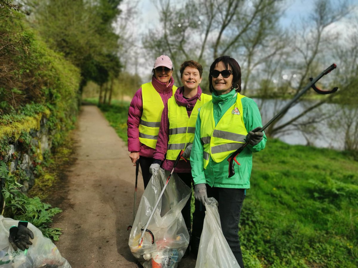 Jobrienjo's tweet image. Irish Estates came out again to support #TLC2023. Wonderful community effort. #MrBinman #community #TogetherWeAreBetter