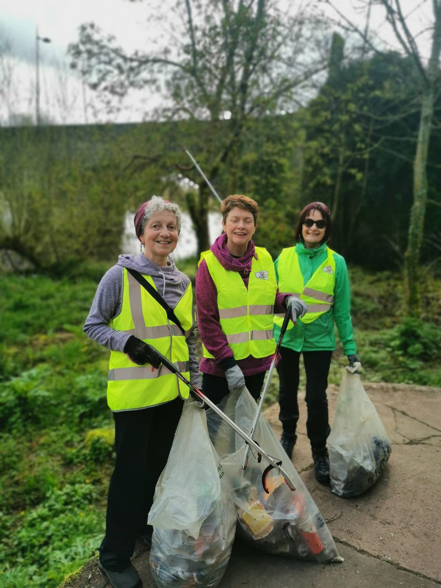 Jobrienjo's tweet image. Irish Estates came out again to support #TLC2023. Wonderful community effort. #MrBinman #community #TogetherWeAreBetter