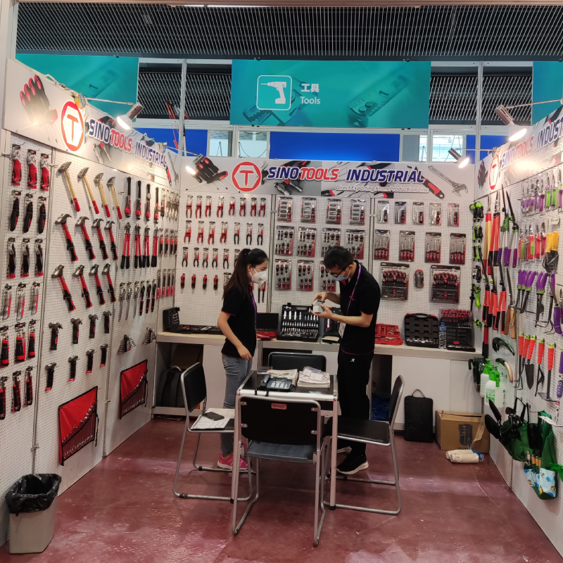 sinotools1's tweet photo. In the past many years, we have also participated in many sessions of the Canton Fair. 
Our booth is on No.15.3F23-24. 
We look forward to meeting in #Guangzhou from April 15th to 19th.

https://t.co/BxFZ0tsDsR
 #toolswholesale #supplier #buyers #hardware #handtool  #CantonFair https://t.co/8yFVPrW6L5