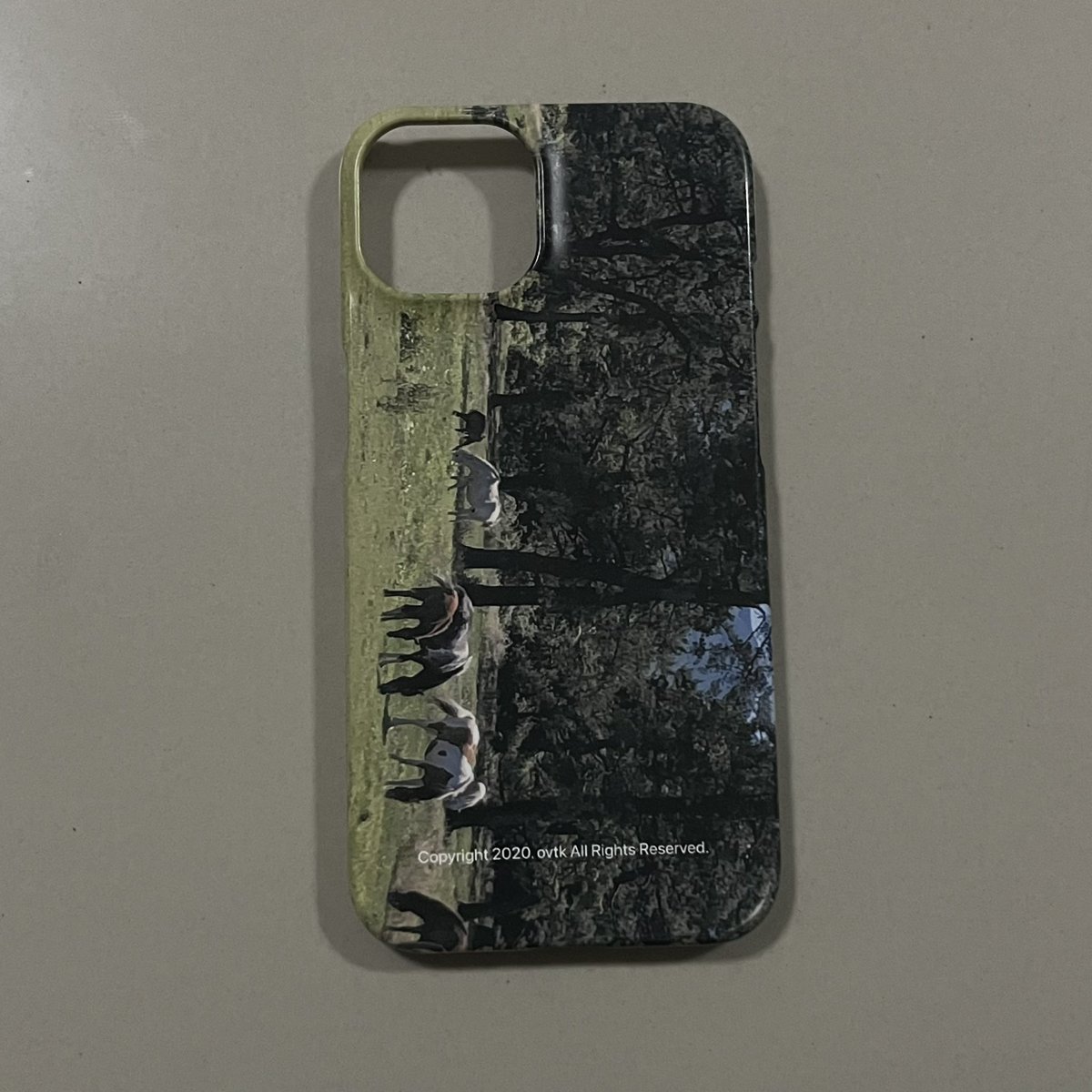 twentyyeightoct's tweet photo. ส่งต่อ 🏡 เคสแข็ง ovtk iphone 13 230 รวมส่ง ( ซื้อมา 500 กว่าบาท ) มีกล่องให้ มีตำหนิ แตกตรงปุ่มเปิด/ปิด ไม่มีปัญหาในการใช้งาน 🛋️🦮 สนใจสอบถามหรือขอดูภาพเพิ่มเติมได้นะคะ 

#ส่งต่อ #ส่งต่อเคสไอโฟน #ส่งต่อเคสไอโฟน13 #เคสเกาหลี #เคสไอโฟน #เคสไอโฟน13 #ส่งต่อเคส #เคสovtk https://t.co/kZ4YirwdsA