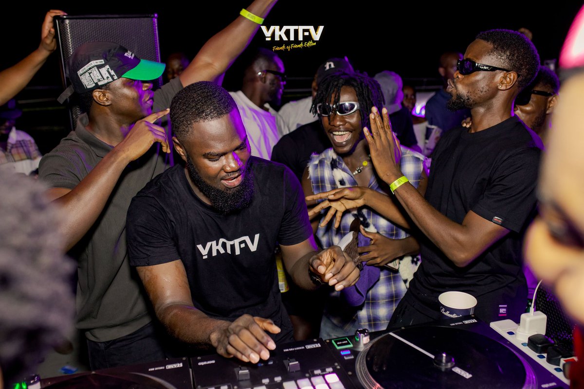 YKTFVworldwide's tweet photo. Hello weekend, please stay as long as you like so we party with #PeoplesChamp @addjmusic AD DJ
YKTFV🦍🦍🦍
FRIENDS OF FRIENDS Edition
#YKTFV #friendsoffriends #music #musicalexperience #Easterweekend https://t.co/qOHl3q6TZ2