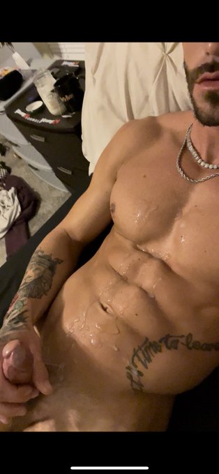 Watch me make a mess on my abs/chest 😈 Get this cumshot free when you sub today https://t.co/hJctpsRvzl<a href="/tag/onlyfans"class="tags"><span>#onlyfans</span></a>