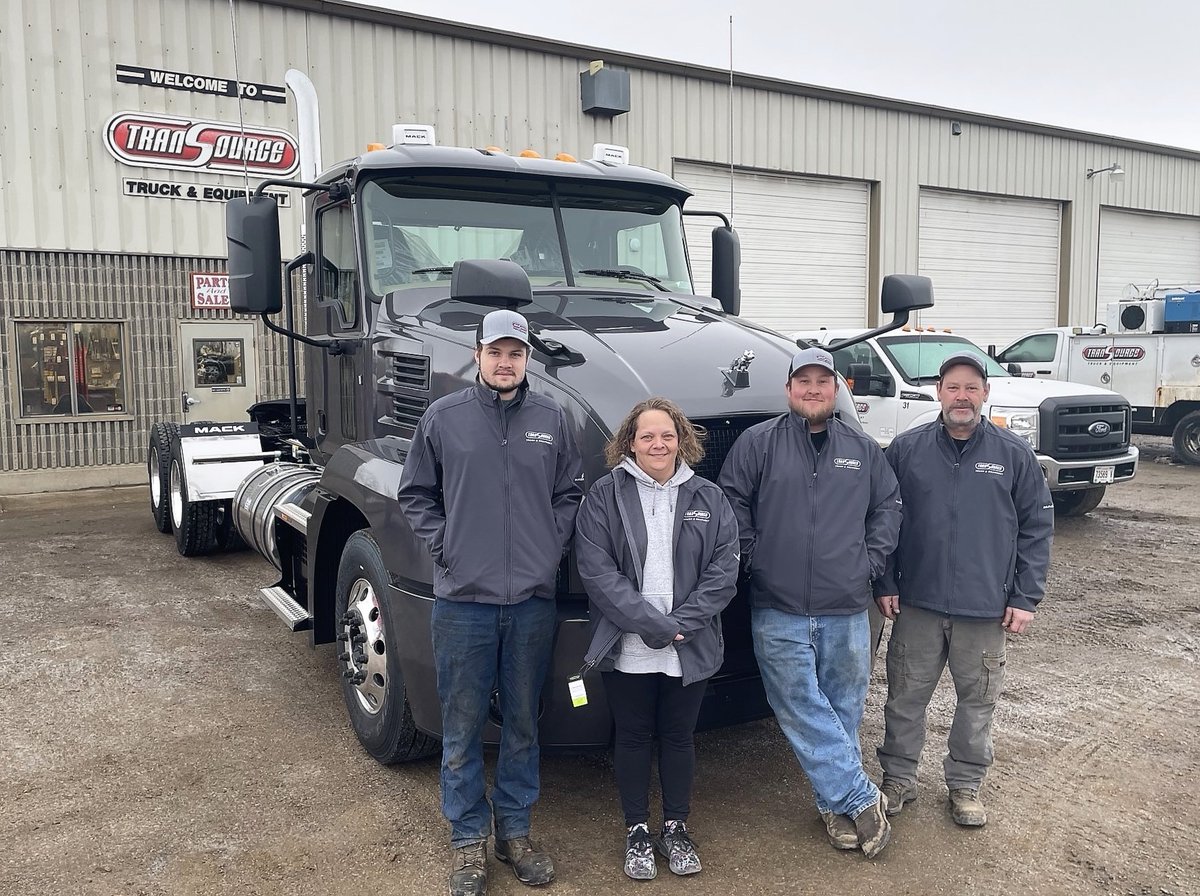 TranSource_SD's tweet photo. ANNOUNCEMENT: Transource Truck & Equipment in Aberdeen has a team of four competing in the #MackMasters competition. ‘The A-Team' members are Nick, Betsy, Jeremy, and Jeff.
The competition is back after a four-year hiatus. https://t.co/sENH3wqAcI