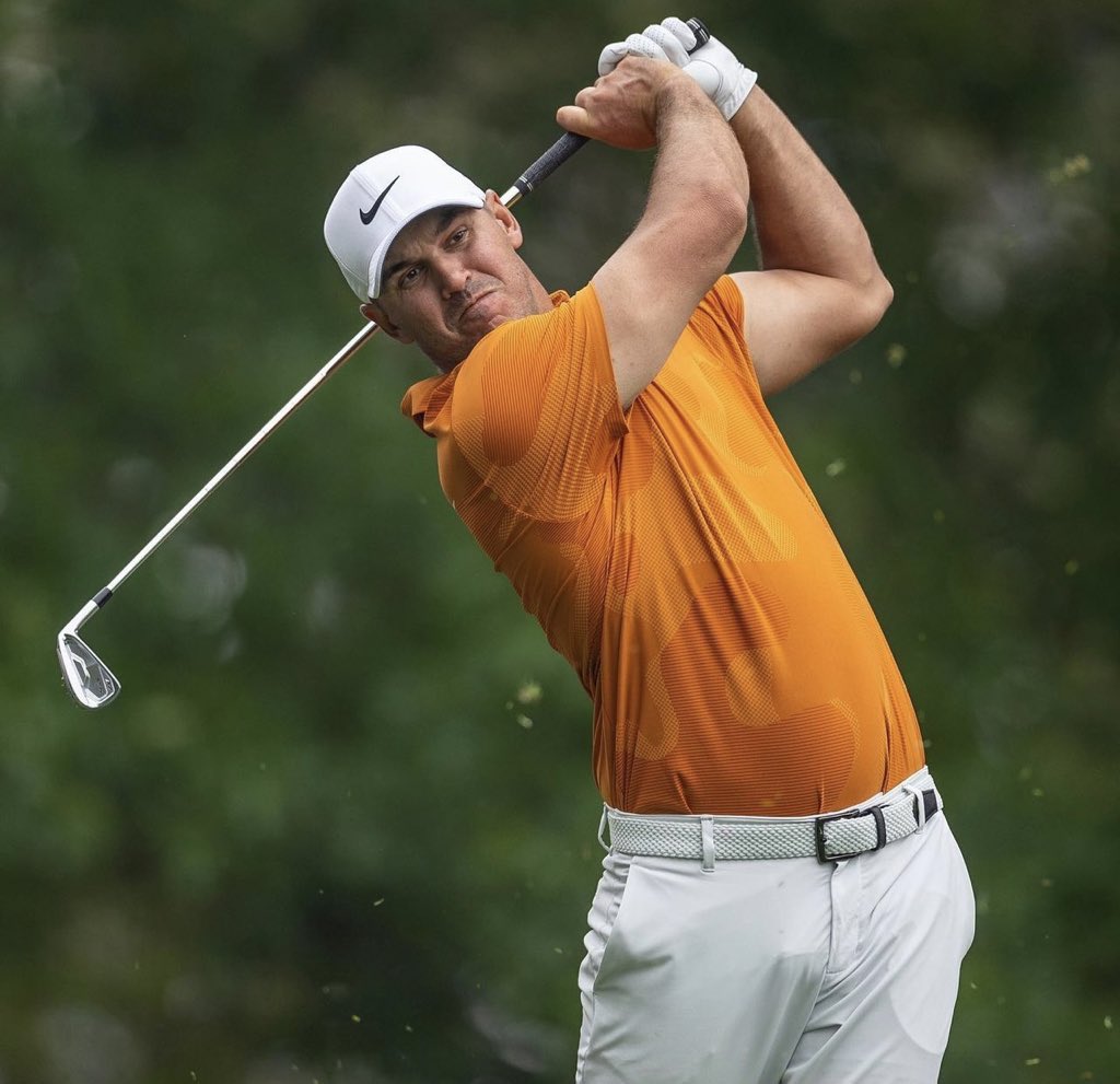 BROOKS KOEPKA LEADS BY THREE! 🤪

#TheMasters