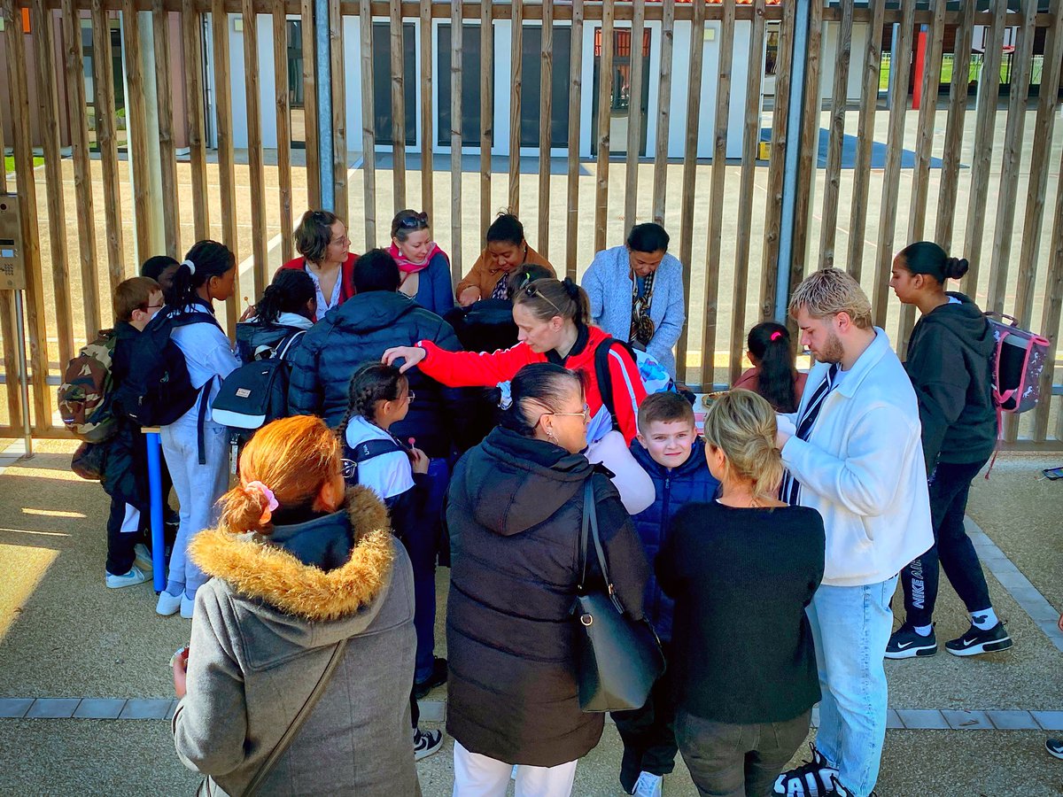 NerudaMat86's tweet photo. #SemaineDeLaMaternelle : fin de cette semaine d’actions autours d’un goûter proposé par l’APE pour contribuer au financement des classes de mer.

Merci aux mamans, aux papas, aux beau-papas, aux grands-parents,…
et tous ceux qui contribuent à la réussite des enfants. https://t.co/nruQarMWkS
