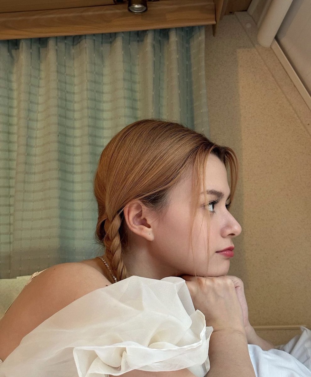 nicc_chole's tweet photo. Becky's side profile never declines.😭😭😭
#Beckysangels https://t.co/h6Xr4oB5Gq
