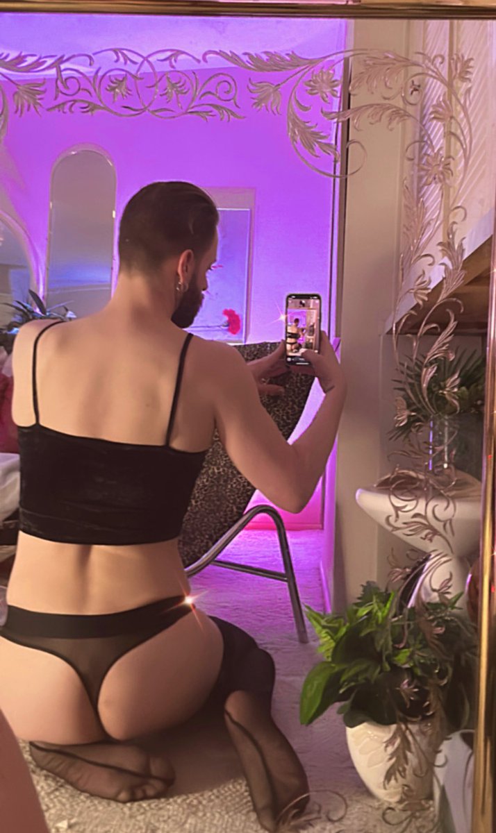 leavingthebodyy's tweet photo. Probably going to start posting my face cuz honestly I’m pretty 💁🏼‍♀️ #femboy #mascfemboy #sissylingerie #sissyboy #sissy #pussyboy #daddysboy #sissylife  #boysinlingerie #girlcock #boycock #daddysgurl #daddyson #daddyslittleslut #femboyfriday #femboylover https://t.co/vfQYiD26lw