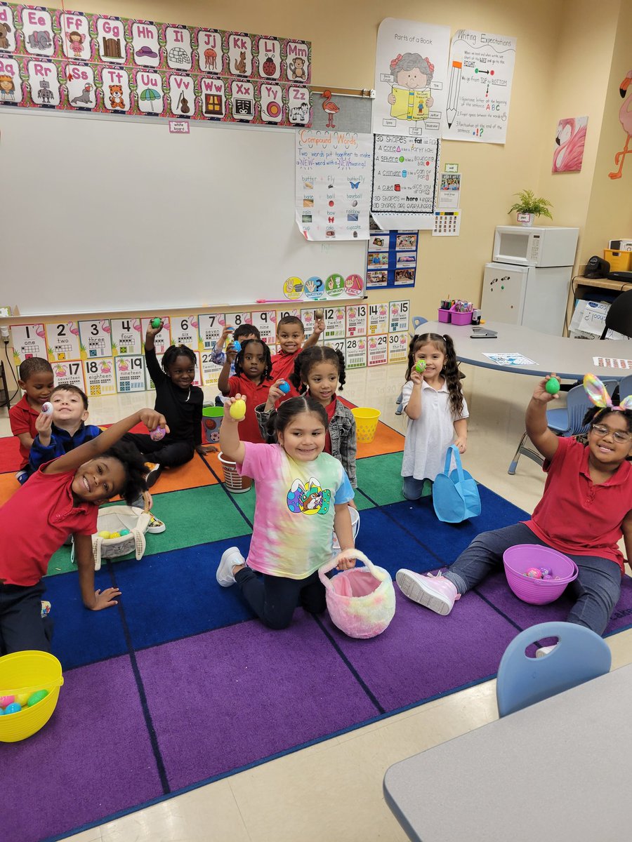msmisty07's tweet photo. Week of the Young Child.  Day Four.  Thankful Thursday. Thank you to all of my wonderful parents who made our egg hunt a success. @HISDREADY2RISE @TeamHISD @HighlandHtsES @HISDECH @NAEYC #WOYC23 https://t.co/EVBfE35xGW