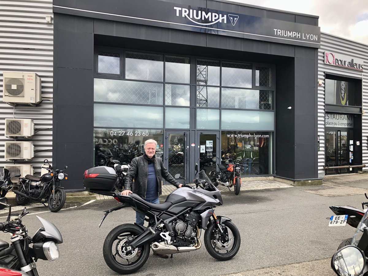 Look at me with my new bike !  A <a href="/OfficialTriumph/">Triumph Motorcycles</a> Tiger Sport. Lighter and smaller than the Rocket X, it should suit me well around Lyon, up to the Alps and down to the Mediterranean