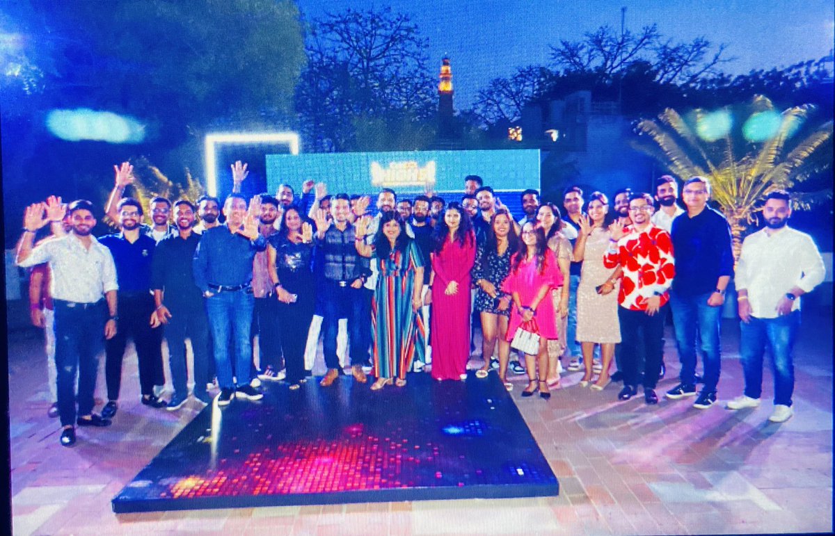 Sevashree's tweet photo. "Happy 5th Birthday to @CoinDCX! 🎉🎂🎈🚀 Congratulations on reaching this milestone. Here's to many more years of success and innovation.    High 5 to @smtgpt @nrjkhandelwal and the incredible team! 🎉🎂🎈#CoinDCXTurns5 #Crypto #India #Innovation #Web3 https://t.co/msqV63myzP