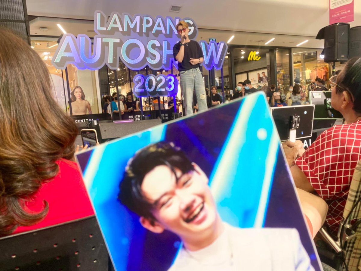 khwankitsakda's tweet photo. 💚🐣แง่ๆเค้าส่งใจไปนะครับ เค้าอยู่ลำปางแฟนไม่ให้เดินทางไปคนเดียว เศร้ามาก ฝากกรี๊ดเผื่อด้วยนะครัช🐣💚
#ป๊ะกั๋นFanconเน้อบอสชินจัง
#chinjung_ynt https://t.co/yy3t36vbCp