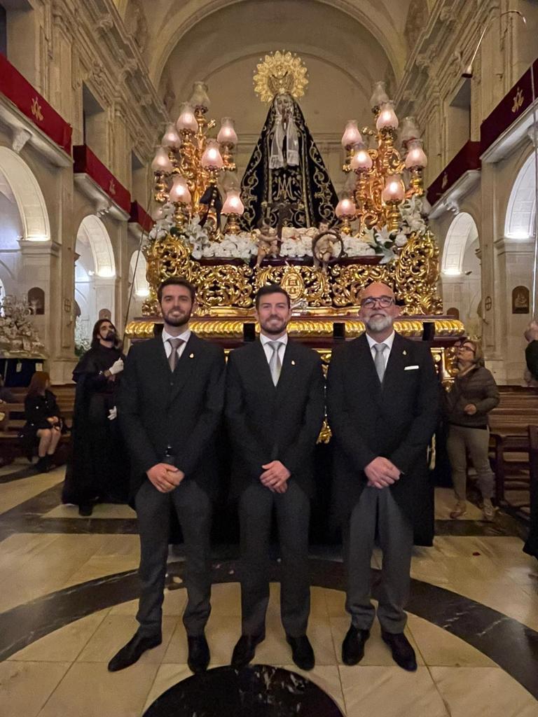 dolicitana's tweet photo. Hoy viviremos uno de los momentos más importantes de nuestra cofradía:  la Trencà del Guió. Héctor Poveda (trencaor), Javier Poveda (caballero electo) y José Manuel Hernández (caballero electo) son la tripleta de este 2023. https://t.co/lqJn8rx9VO