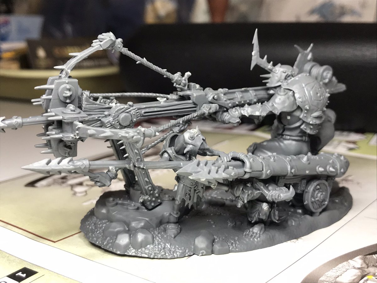 Lineagegenetics's tweet photo. This weekend thought I’d catch up on my #warhammer #agrofsigmar #minaturemodels #warhammer40k https://t.co/3biqE9wIoA