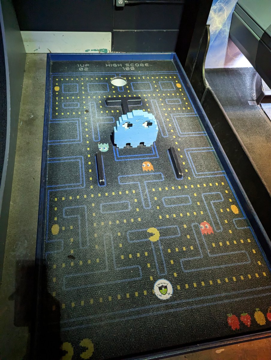 rudiggz's tweet photo. Date night ☺️🌉 With the Wife was a hole in 1 ! #miniputt https://t.co/kFYKTWpWQl