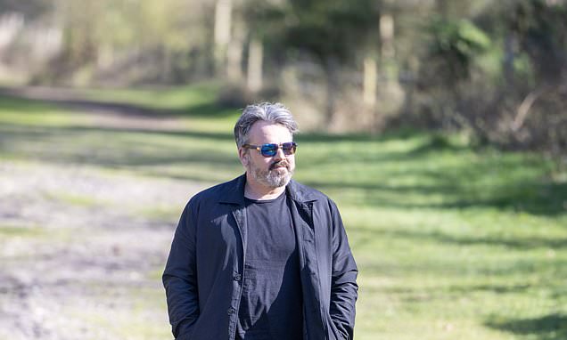 Paul Cattermole dead at 46: S Club 7 legend dies weeks after band revealed reunion plans trib.al/mfvK6Og