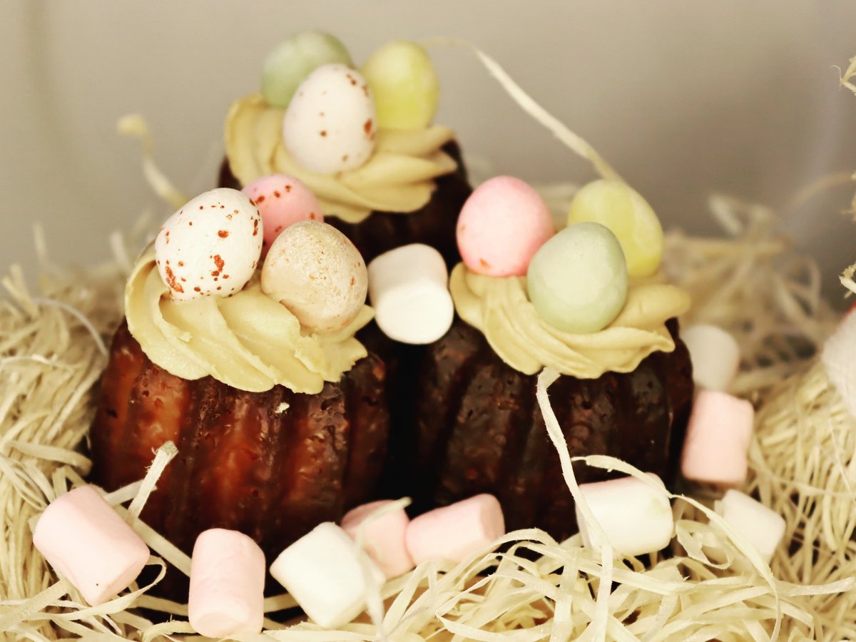 twospoonslondon's tweet photo. It's time to go for an Easter egg hunt! Have you spotted anything different about our Caneles?
Happy Easter holidays everyone! π°
#easterlondon #londonlife #longweekend #honoroakpark #twospoonslondon @BabelleUK https://t.co/b40ryaofVd