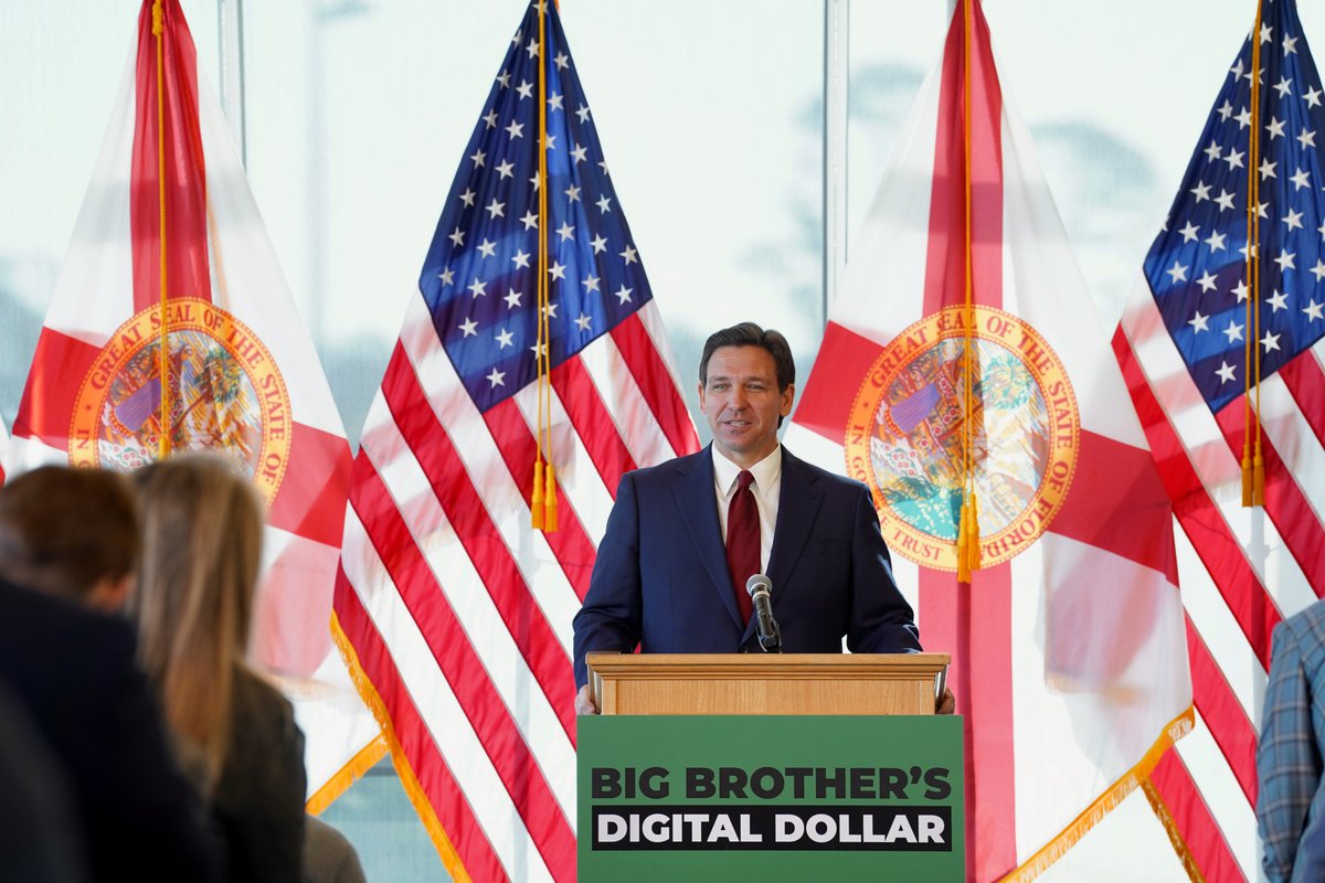 BitcoinMagazine's tweet image. 🇺🇸 Florida Governor: Fed's digital currency payment system “is ceding the power of our financial freedom to a central bank which does not have our interests at heart.” 👏