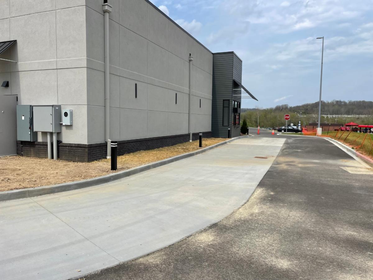 PrayConCo's tweet photo. We're excited to see the progress being made at the new Starbucks location at Tanyard Station in Barboursville in collaboration with our partners at Interstate Development.
#wvdesignbuild
#wvgeneralcontractor
#atraditionofbuildingexcellence https://t.co/pBIlwjDEFc