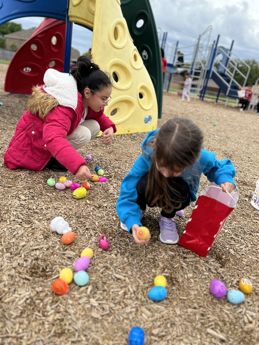 Steadham Elementary (@steadham_eagles) on Twitter photo 🐰🥚Hop into learning fun with an egg hunt! Our little learners are developing fluency and math skills while searching for colorful eggs. Who knew that learning could be this egg-citing? #EggHuntFun #MathConnections #FluencySkills <a href="/CandaceGraves18/">Candace Graves</a> <a href="/m49257894Dee/">Deidre Miller</a> <a href="/NanciRo94854112/">Nanci Robinson</a> 🐰🥚Hop into learning fun with an egg hunt! Our little learners are developing fluency and math skills while searching for colorful eggs. Who knew that learning could be this egg-citing? #EggHuntFun #MathConnections #FluencySkills <a href="/CandaceGraves18/">Candace Graves</a> <a href="/m49257894Dee/">Deidre Miller</a> <a href="/NanciRo94854112/">Nanci Robinson</a>