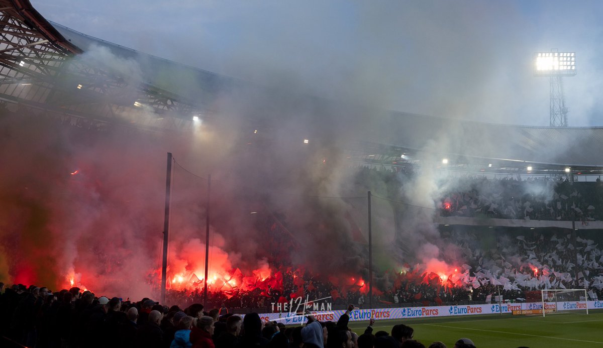 We zijn met elkaar bezig aan een fantastisch seizoen waarin het kampioenschap voor het grijpen ligt. Zondag staan we er weer met zijn allen, sterker door strijd, volle bak voor de overwinning! 🔥🔥

➡️ <a href="/FRFC1908/">FRFC1908</a> <a href="/DeNoordzijde/">De Noordzijde</a> ⬅️