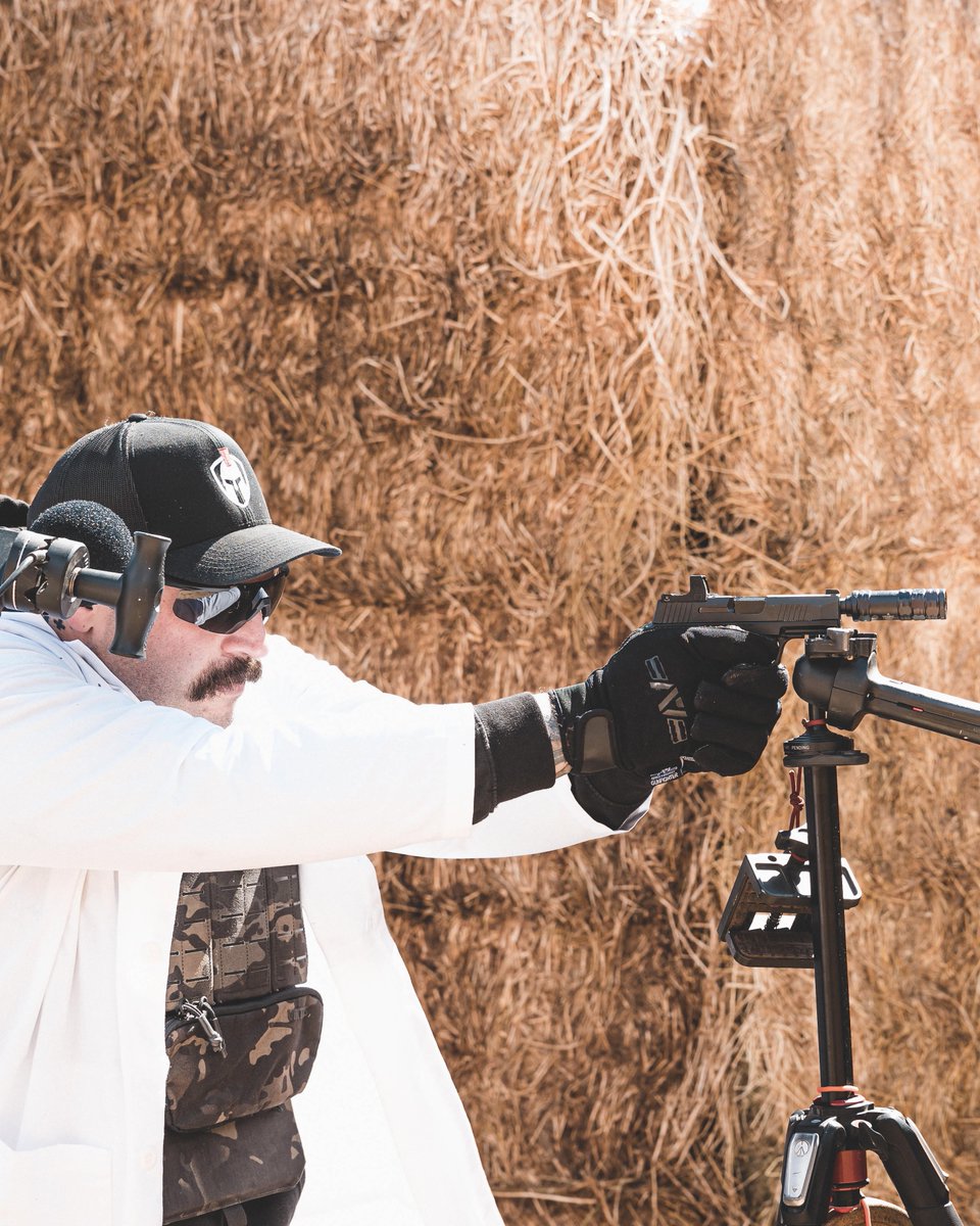 JKarmament's tweet image. What are the 5 most important factors when testing a suppressor? 
1- Sound
2- weight
3- length
4- Flash suppression
5- Dust
“Drag Race” New series dropping soon.

#soundtesting #spartanup