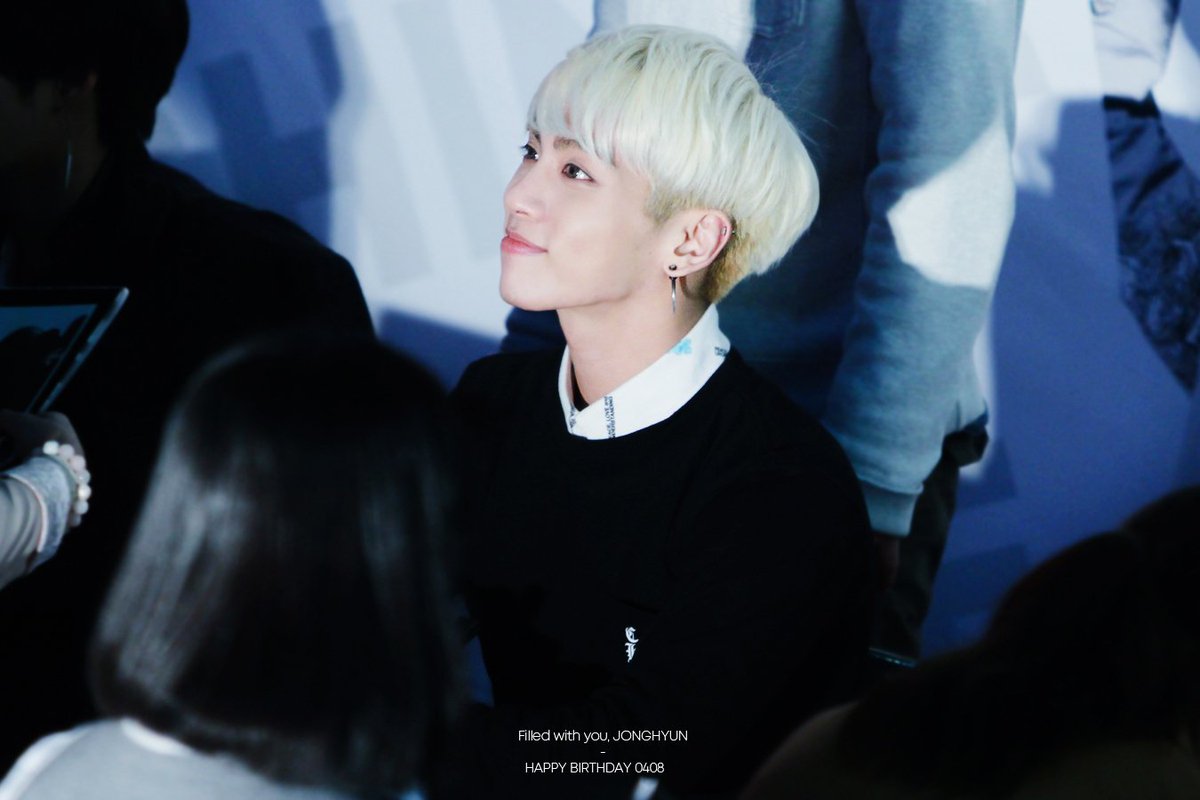 올해도 봄과 함께 네 생일을 챙길 수 있어 다행이야
오늘도 여전히 사랑해💖
#따뜻한_봄이_오는게_종현인가봐
#HAPPY_JJONG_DAY