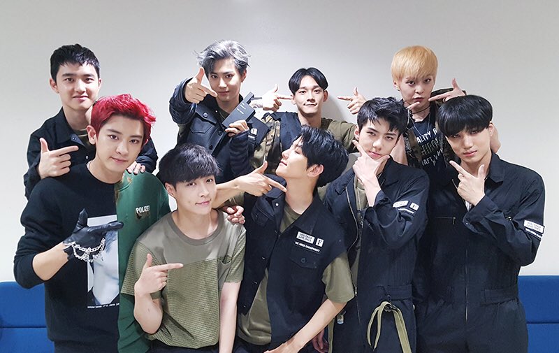 a_Masha_'s tweet photo. Happy 11th anniversary EXO!!! ❤️🎊
Cheers to more years!!! 

A DECADE AND ONE WITH EXO
#11YearsWithEXO
#Eterna11oveForEXO
#엑소와_함께하는_영원한_청춘 #EXO
@weareoneEXO @B_hundred_Hyun @layzhang https://t.co/7hG18fGUqr