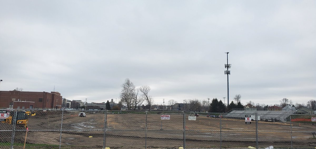 New field going in, stopped by <a href="/BearcatMCTennis/">MC Bearcat Tennis</a> and <a href="/MCBearcatBase/">Bearcat Baseball</a> to show some love, and had a great week of work. BIG numbers and even bigger potential for this group. Looking forward to this next stretch of training! #TriedAndTrue