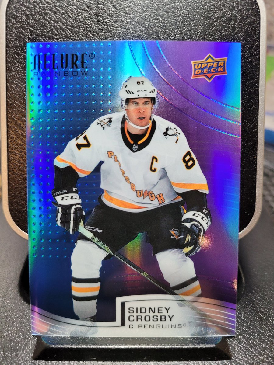 ian_trudeau's tweet image. I found a few of these tucked into a mail package from a #groupbreak #TheHobby #sports #sportscards
#sportscardsforsale #sidthekid #rainbow Check out 2021-22 Allure SIDNEY CROSBY Blue /Purple Rainbow # /199 ebay.ca/itm/1756807229… #eBay via @eBay
