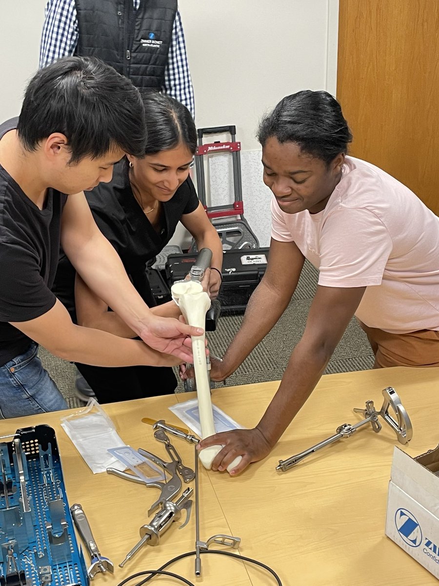 DrLeeRubin's tweet photo. Today @OrthoAtYale we hosted an Arthroplasty #TJA Skills Lab session for our @Yale @YNHH residents!!

Featuring @DePuySynthes #THA &amp; #VR surgery headsets, @zimmerbiomet #Persona #TKA &amp; #UKA, and @intellijoint Knee. #Grateful for this educational experience for our program!!! https://t.co/yU8OIEwhsy