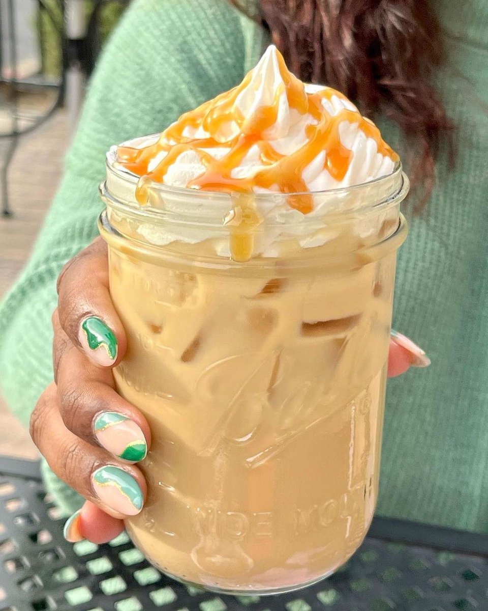 OriginalNFV's tweet photo. RP #HuckleberrysBreakfastAndLunch #Napa
·
Rise and shine with our delicious Iced Caramel Macchiato ☀️
#fancycoffee 😋. #coffee #breakfast #comfortfood https://t.co/3TeWKhjsGp