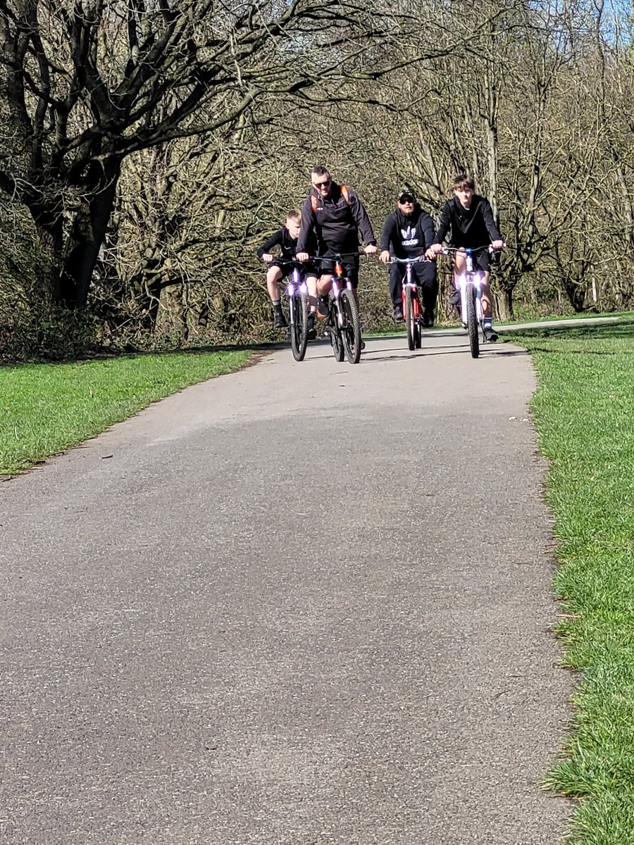 DearnePark's tweet photo. Dearne Valley Park  ...  bikes, scooters, skateboards all out and active  

@BarnsleyMoving @BarnsleyCouncil @paylingrach @JoshDanielsHist https://t.co/ROwkqN4Fpb