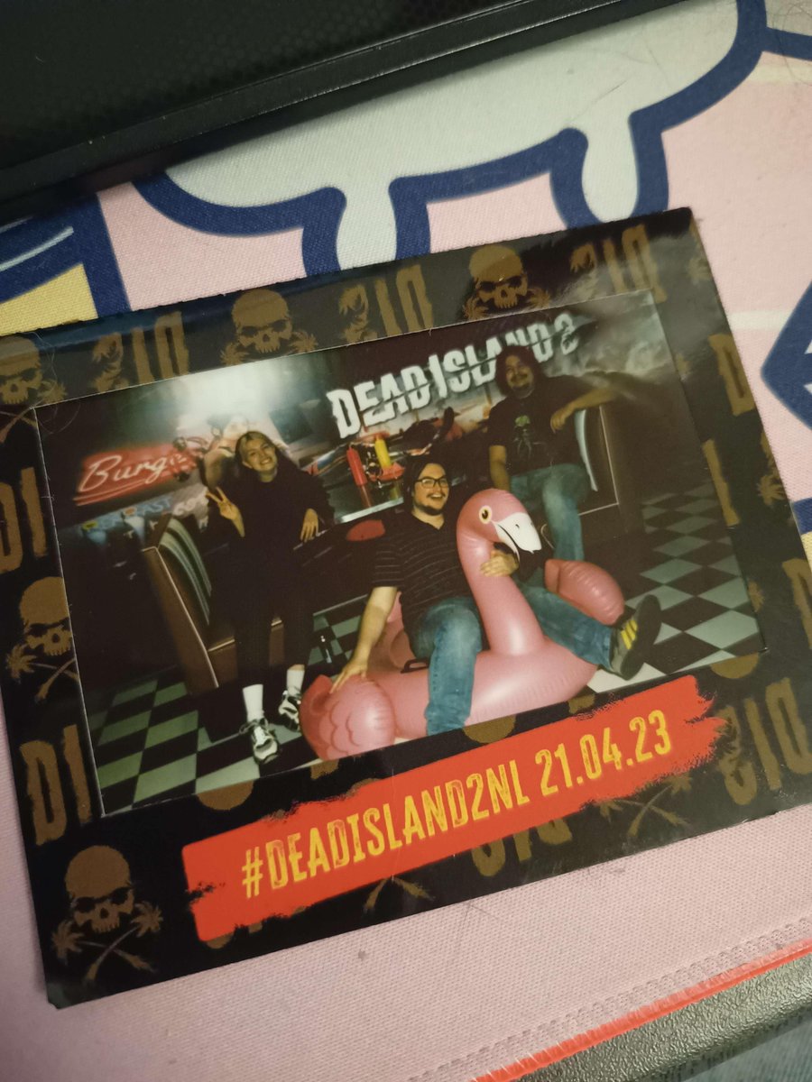 Vandaag het hele land doorkruist voor #deadisland2. Game ziet er geweldig uit, combat voelt goed. 
Mooie gesprekken met de makers en goed bij kunnen kletsen met <a href="/eskeatv/">eskea 🐍</a>. Een zeer geslaagde dag!
 
Deze game gaat echt geweldig worden, thanks dat ik erbij mocht zijn <a href="/PLAION_BNL/">PLAION Benelux</a>