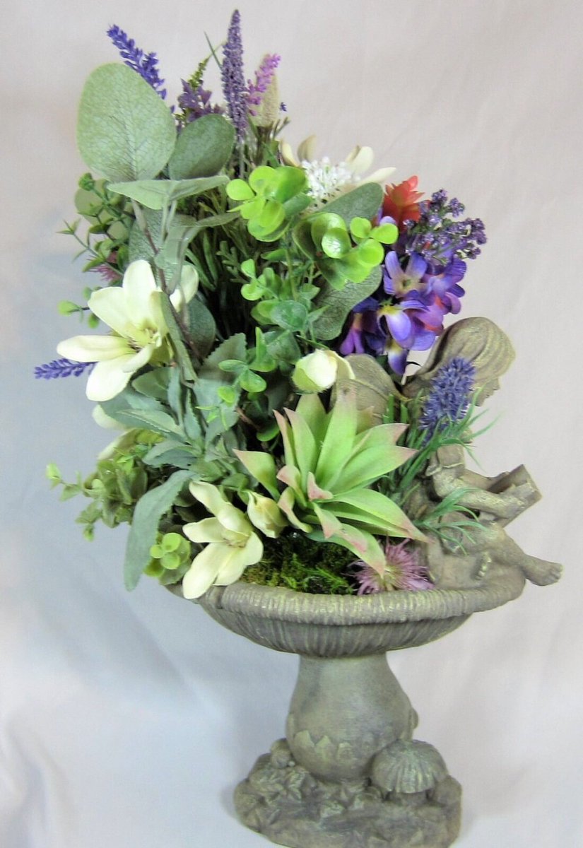 AllThingsTrendy's tweet photo. This is our new designer made Spring Angel Fairy Tabletop Centerpiece. $89 plus free shipping. 
https://t.co/wvGBrtuz7t
#floraldesign #floralarrangement #springflowers #floralcenterpiece #fairy #fairies #mothersday #mothersdaygift #mothersdaygiftideas https://t.co/0Jf3jRerk5