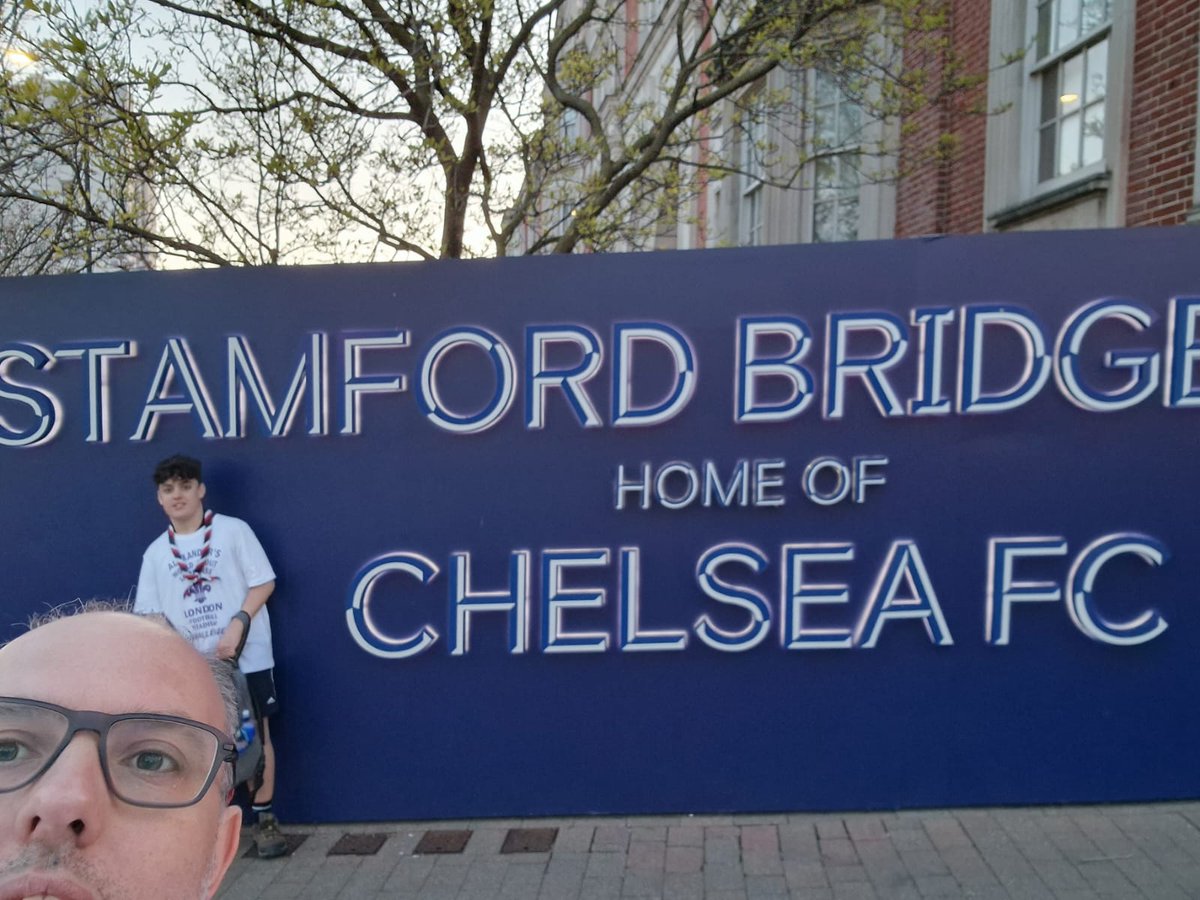 Mrs_Locky's tweet photo. Two more ticked off! Fulham FC Official - Craven Cottage and Chelsea Football Club - Stamford Bridge! 
@FulhamFC
@ChelseaFC

Just FOUR more to go! 

https://t.co/HyYTjsG71e

Keep going @MUTD_Xander https://t.co/mOPiSSU8FL