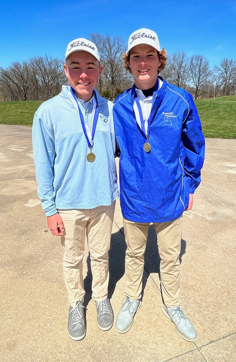 ToltonBoysGolf's tweet photo. Tolton Boys Golf came in 2nd at the Boonville Masters Golf Tournament yesterday with a team total of 311. Andrew was a medalist shooting one under par with a score of 70 winning the coveted "Blue Jacket"! Garrett was 4th with a 74. Way to go Blazers! https://t.co/b89v5jSHXh