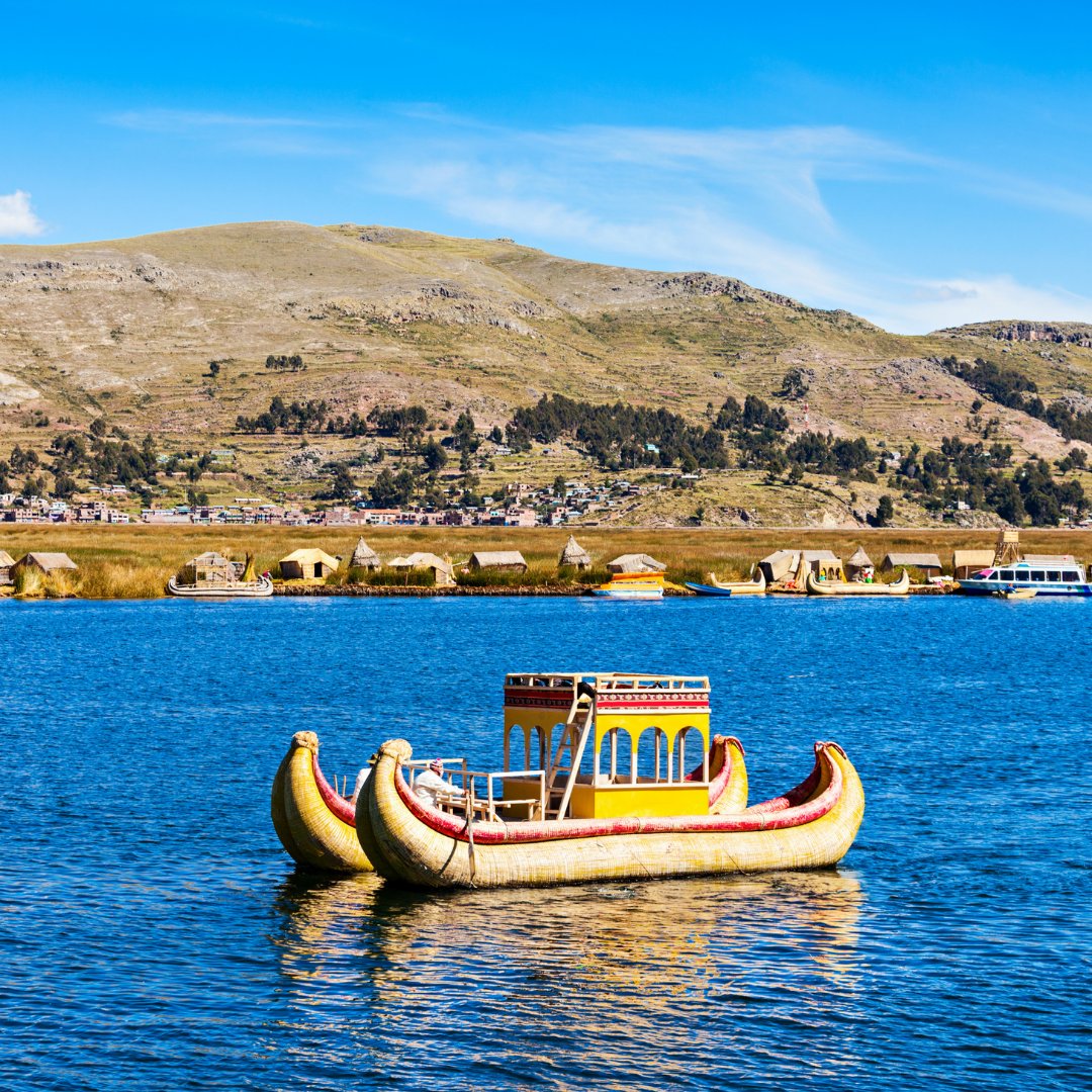 #LakeTiticaca is a lake located on the border of #Peru & #Bolivia. It's the highest commercially navigable lake in the world, at an elevation of 3,812 m (12,507 ft) above sea level.⁠

#IgersPeru #awesomeplaces #peruvianlandscapes #beautifuldestinations #TouristDestination