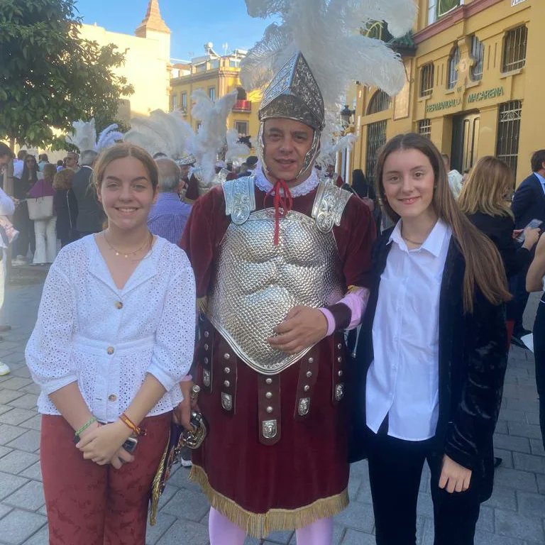 Sipaumar's tweet photo. En un sueño macareno del que no quiero despertar #madrugamacarena https://t.co/LkAAAxWqUb