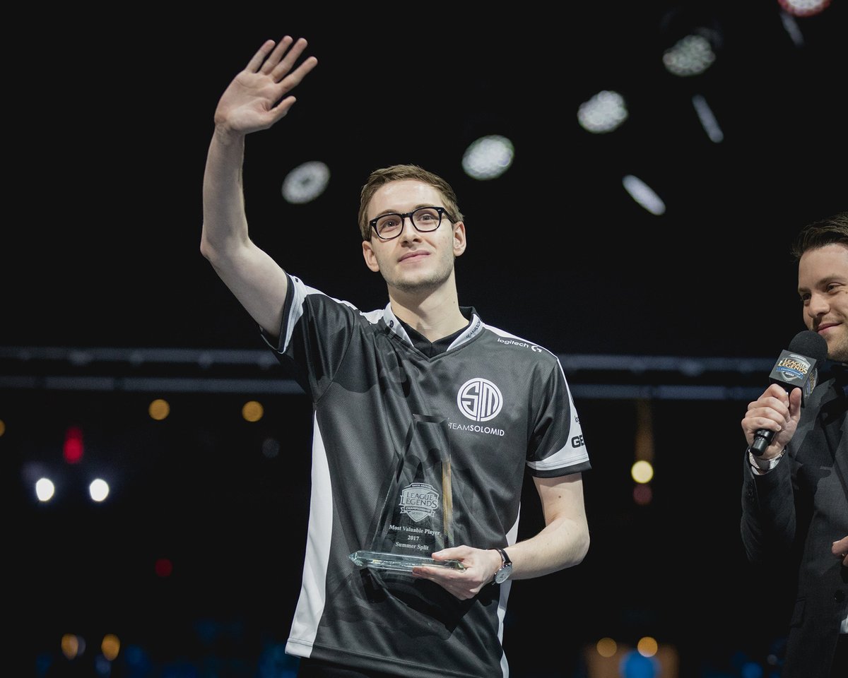 LoL Esports tweet media