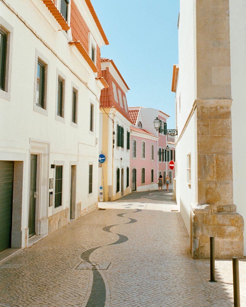 raoulfilm's tweet photo. Portugal on 35mm 🎞️ https://t.co/JiuTrq4vrp