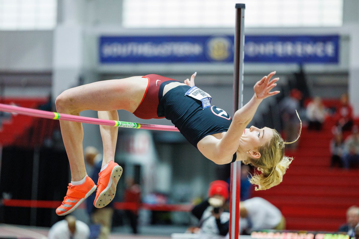 UGATrack's tweet photo. Elena Kulichenko clears at least 6 feet for the second week in a row, this time winning the high jump at 1.84m/6-0.50 with a first attempt clearance.
#GoDawgs | #23SpecTLInvite https://t.co/dXf4A0izsN