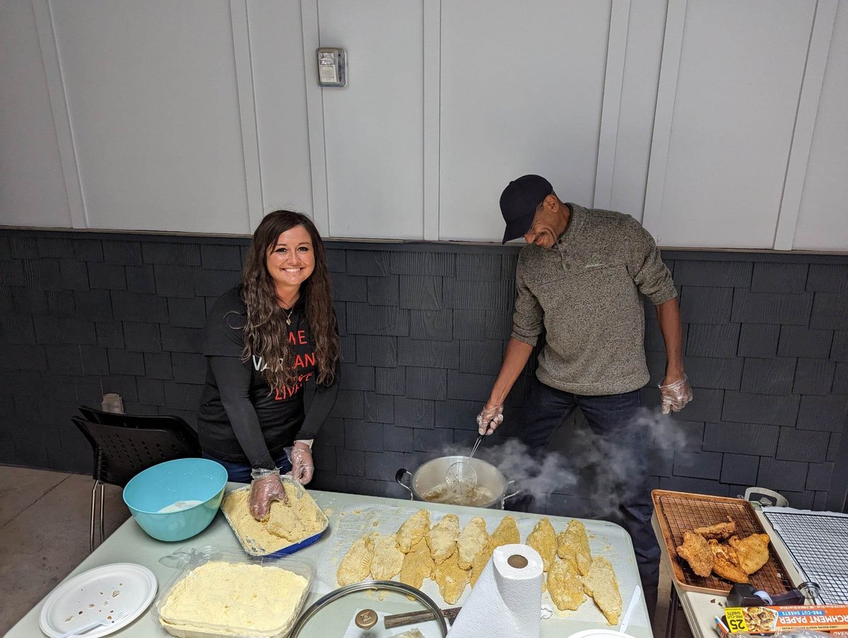 ProjTransitions's tweet image. Happy FRY-day!  The Project Transitions team didn't let some rain stop us from putting on an AWESOME fish fry for our residents!

 #ProjectTransitions #ATX #fightHIV #fightAIDS #friYAY