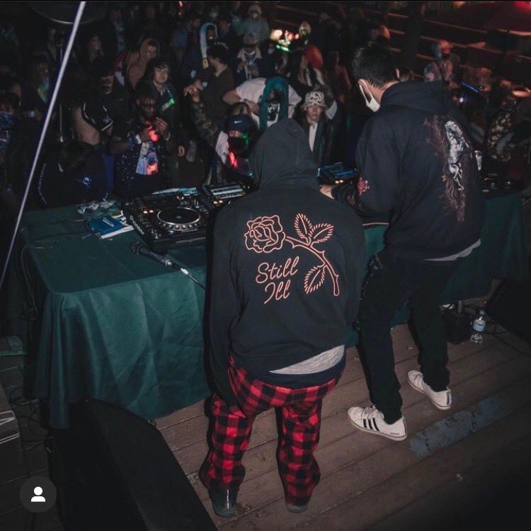 SKVLEZ's tweet photo. 360° b2b w/ my brotha @BEARITAX tonight @CreatorsDontDie in Dallas playing direct support for the legend @yakzdubz don’t miss the madness!
🧸🐉
Ticket link in bio, use promo code “SKVLEZ” for a discount!
#skvlez #scales #yakz #spaceyacht #dubstep #riddim #freeformbass https://t.co/G3m6vHUgnC