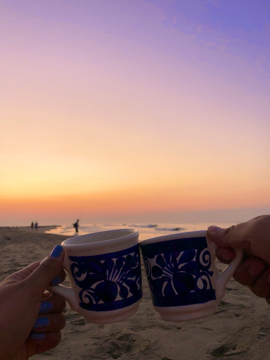 cintiamavr's tweet photo. Los amaneceres con café saben mejor ☕️🧚🏼‍♂️☀️ https://t.co/OfUn3nz6K5