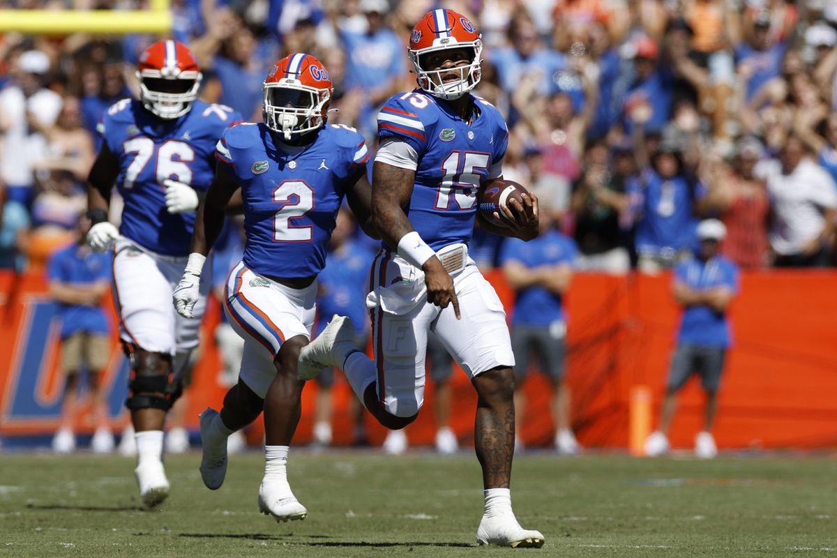 legend78man's tweet photo. Gainesville Today 🐊 @CoachBeck56 @SwickONE8 @_CoachJames @FeetHipsHands @GatorsFB  @MohrRecruiting @RivalsWardlaw @JeremyO_Johnson @Mansell247 @CollinsHillFB @JuliusTrenches https://t.co/pX1HtJCA4u
