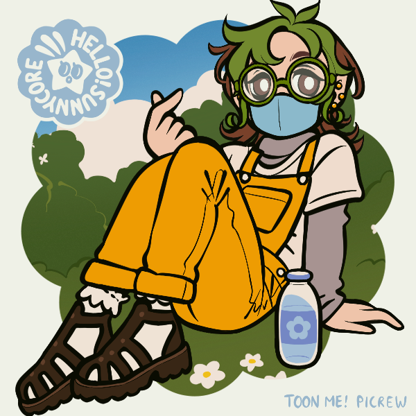 QueerlyBee's tweet photo. just a lil lad 🌥️ https://t.co/n7oxUYDEBw
