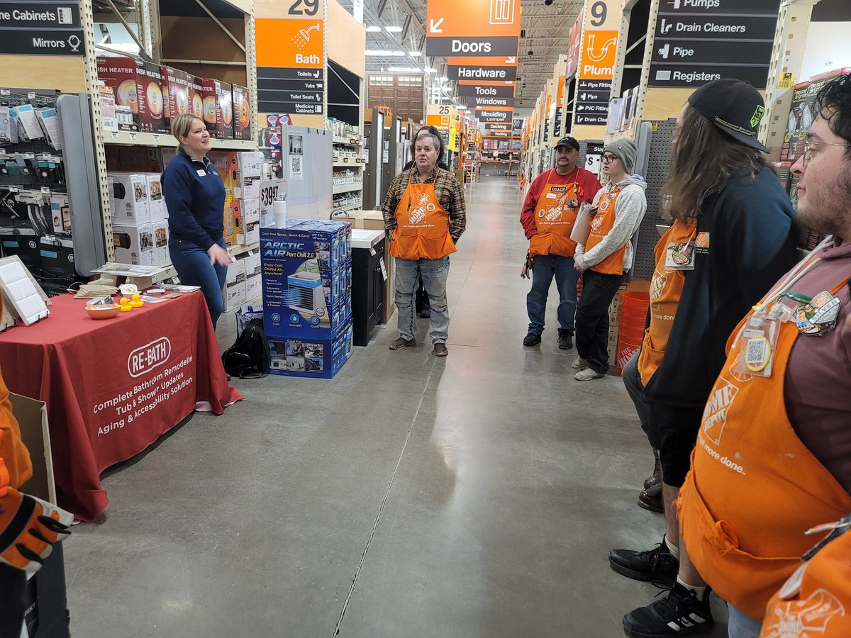 Gearing up for the weekend - Training with Rebath and HDIS!!! Thank you Nikki and Nick!!!@JenLien34 <a href="/john_haussner/">John Haussner</a> <a href="/BurroughsPaul/">Paul Burroughs</a> <a href="/JosephDepot/">Joseph Snethen</a>